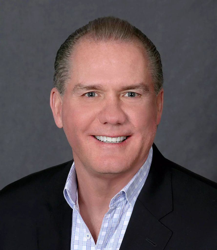 Bruce Bennet headshot