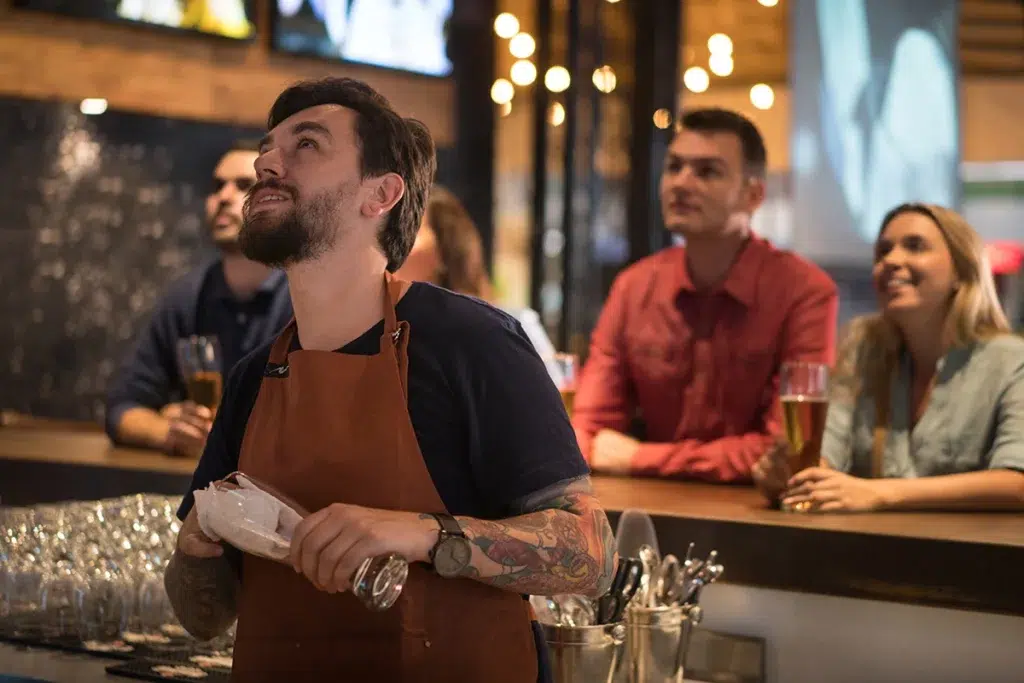 customers-watching-football-restaurant